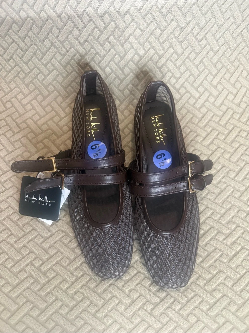 Nicole miller brown flats